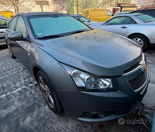 CHEVROLET CRUZE per ricambi usati