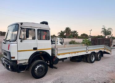 iveco 190.36 allestimento carrellone
