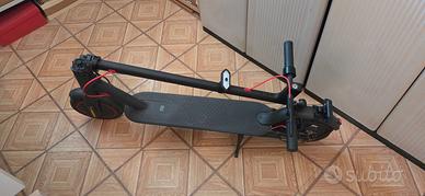Monopattino  elettrico Xiaomi M365 pro