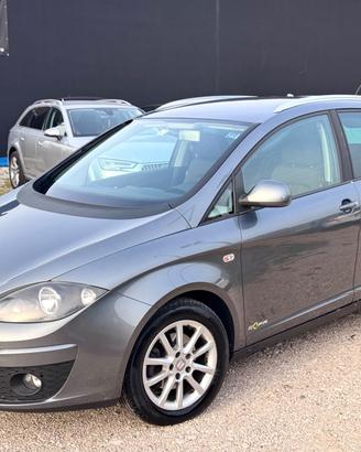 Seat Altea XL 1.6 Diesel 105cv Famigliare - 2013