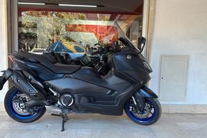 Yamaha T Max 560