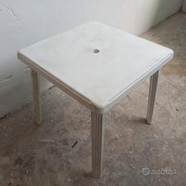 tavolo quadrato resina con buco per ombrellone