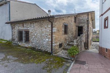 Appartamento di 111 m² con 3 locali a Morro Reatin
