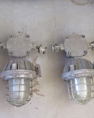 Lampada industriale da fabbrica bunker