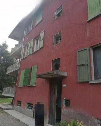 Immobile in asta di 120 m² con 4 locali e box auto