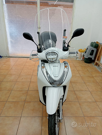 Scooter Honda SH Mode