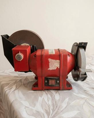 Smerigliatrice da banco arrotatrice