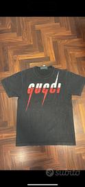 Maglia gucci + 1 maglia supreme