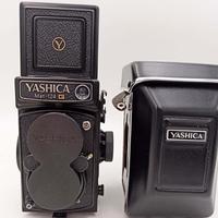 YASHICA MAT 124G