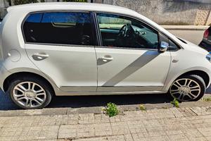 Volkswagen up metano