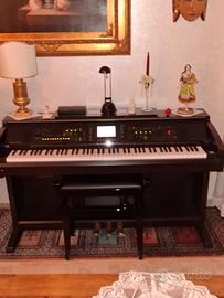 Pianoforte Yamaha Clavinova