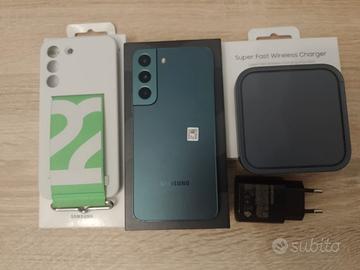 Samsung Galaxy S22 128GB verde + accessori
