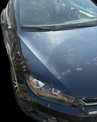 VW SCIROCCO COLORE NERO