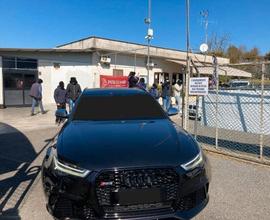Audi A6 RS 6 Avant - quattro tiptronic
