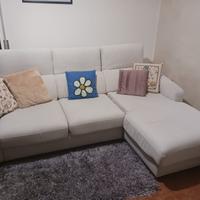 Divano 3 posti con penisola e contenitore