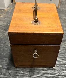 Apparecchio per elettroterapia d epoca