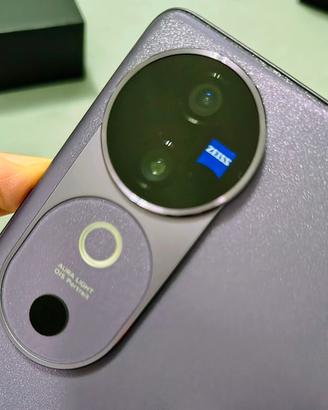 Vivo V40 5G dual sim 12/512GB usato pochi giorni