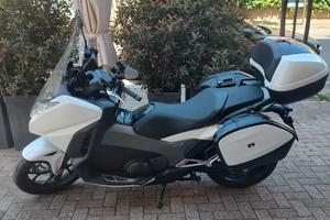 Honda integra DCT 750