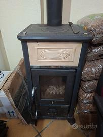 Stufa a legna LA NORDICA -  6,5 KW