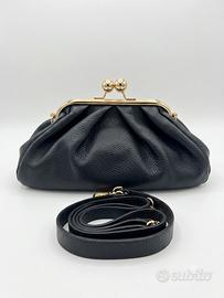 Borsa pouch a scatto in vera pelle