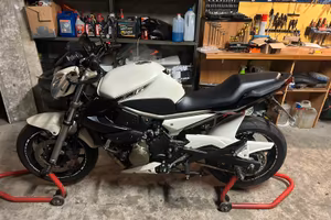 Yamaha xj6