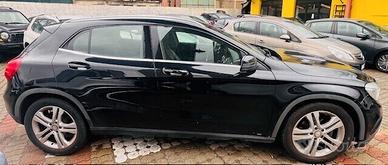 Mercedes-benz GLA 200 d Premium
