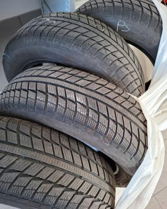 4 gomme invernali Syro 185/65/R15