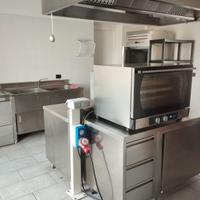 Attrezzatura completa per cucina professionale