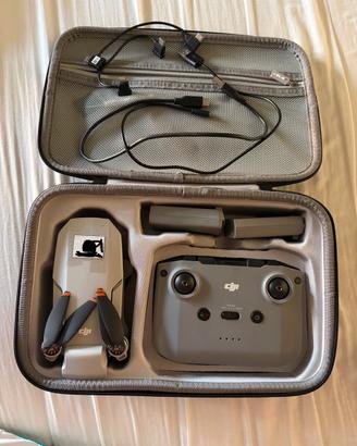 DJI mini 4k + batteria extra + custodia + garanzia