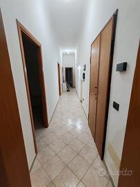 Stanza per studentesse e lavoratrici