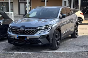 Austral Full Hybrid E-Tech Iconic Esprit Alpine