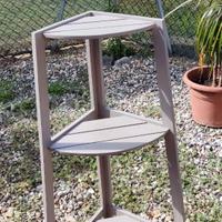 Angoliera in legno massiccio grigia  3 ripiani