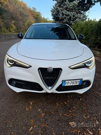 Alfa Romeo Stelvio Q4 210cv