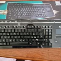 tastiera Bluetooth logitech ancora con pellicola 