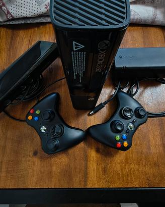 Xbox 360 + sensore Kinect+ 12 giochi 2 controller