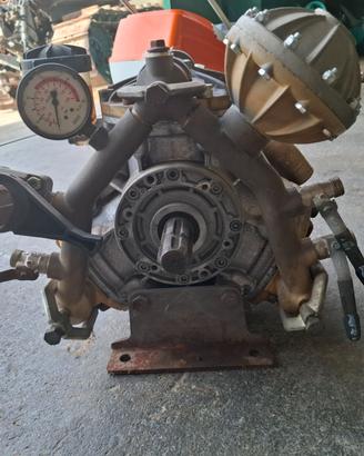 Pompa per atomizzatore