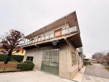 CAPANNONE A MARIANO COMENSE