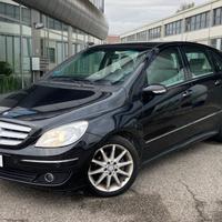 MERCEDES-BENZ B 200 CDI Sport
