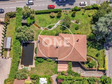 Villa di 570 m² con più di 5 locali e box auto a G