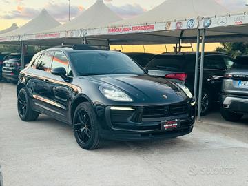 PORSCHE MACAN FULL BLACK ( IVA ESPOSTA )