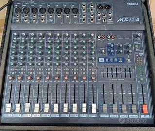 Mixer yamaha 12/4