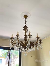 GRANDE LAMPADARIO IN OTTONE E CRITALLO