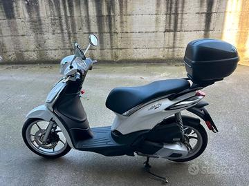 MOTO PIAGGIO LIBERTY 125