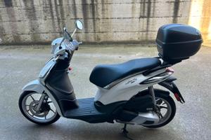 MOTO PIAGGIO LIBERTY 125