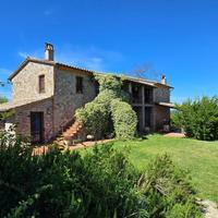 Casale a Castel Viscardo