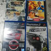 Quattro giochi per PlayStation 2 e ciabatta