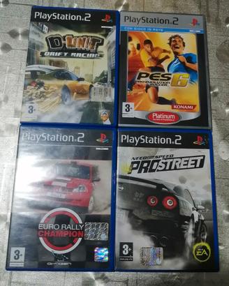 Quattro giochi per PlayStation 2 e ciabatta