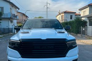 Dodge ram 1500 laramie