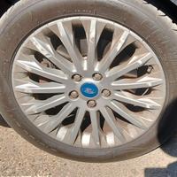 Gomme Riken con 2000 km e cerchi 17 ford