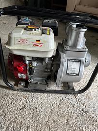 Pompa per tiraggio acqua